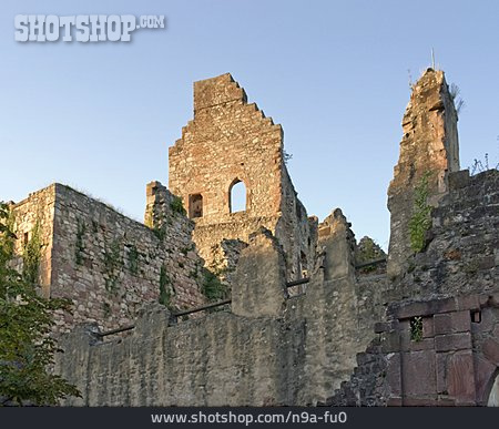 
                Ruine, Burg Hachberg                   