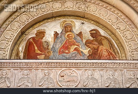 
                Relief, Heilige Drei Könige, Jesuskind, Jungfrau Maria, Basilika San Lorenzo                   