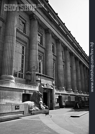 
                Säulen, London, The British Museum                   