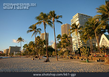 
                Hawaii, Waikiki, Honolulu, Waikiki Beach                   