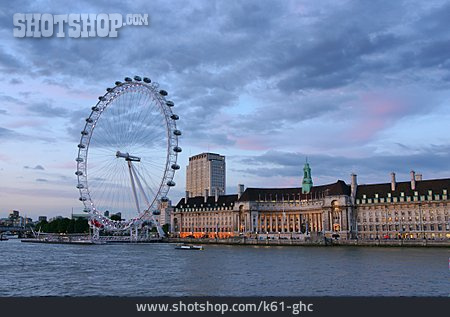 
                London, London Eye, County Hall                   