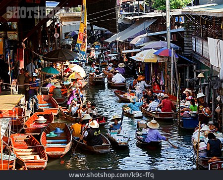 
                Thailand, Floating Market, Damnoen Saduak                   