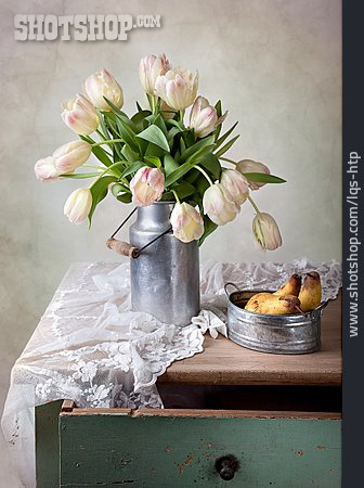
                Tulpenstrauß, Blumenvase, Rustikal                   