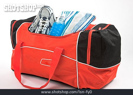 
                Ausrüstung, Gepackt, Sporttasche                   
