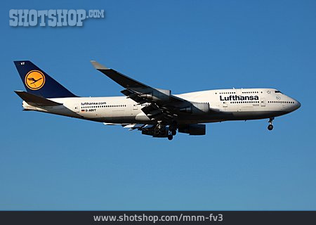
                Flugzeug, Lufthansa                   