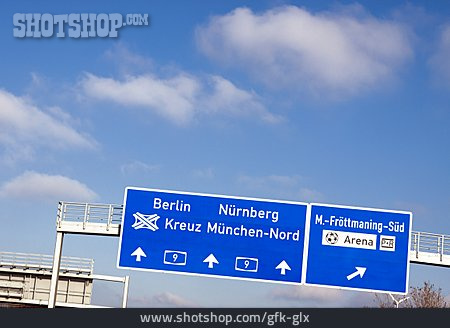 
                Autobahn, Verkehrsschild, Autobahnkreuz, Infrastruktur                   