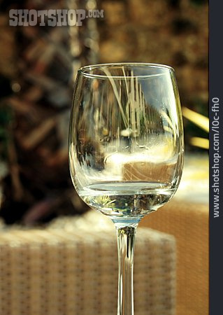 
                Wasserglas, Weinglas                   