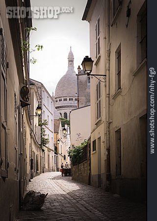 
                Gasse, Montmartre, Sacre Coeur                   