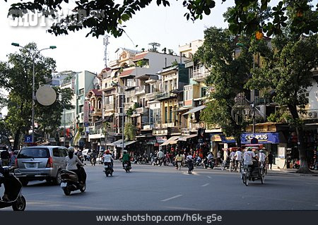 
                Städtisches Leben, Straßenverkehr, Vietnam                   