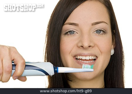 
                Zähne Putzen, Zahnpflege, Elektrische Zahnbürste                   