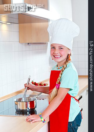 
                Kind, Mädchen, Kochen                   