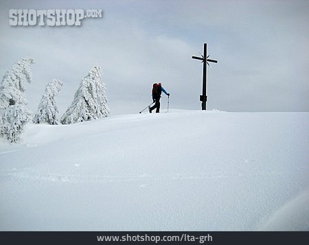 
                Gipfelkreuz, Skitour, Bergwandern                   