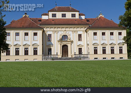 
                Schloss Lustheim                   