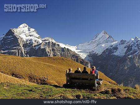 
                Wandern, Aussicht, Rast, Schweizer Alpen                   