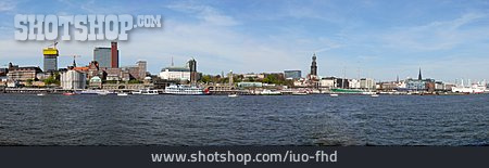 
                Hamburg, Elbe, St. Pauli                   