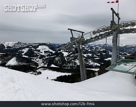 
                Gebirge, Skilift, Sicherheitsnetz                   
