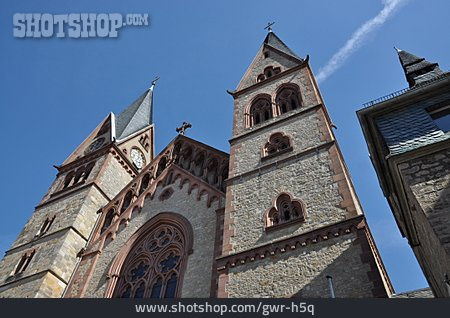 
                Kirchturm, St. Peter, Pfarrkirche                   