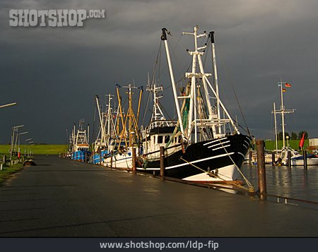 
                Boat, Fishing Boat, Fishing Port                   