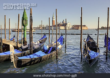 
                Boot, Gondel, Venedig, San Giorgio Maggiore, Venetien                   