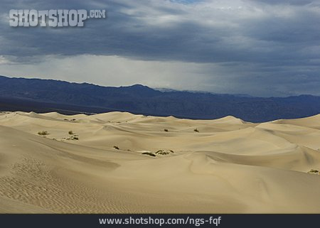 
                Sanddüne, Death-valley-nationalpark                   