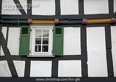 
                Window, Half Timbered                   