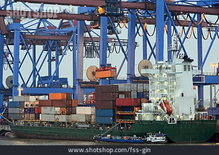 
                Frachtschiff, Containerschiff, Containerhafen, Containerterminal                   