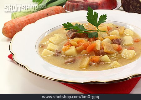 
                Suppe, Suppenschüssel, Steckrübeneintopf                   