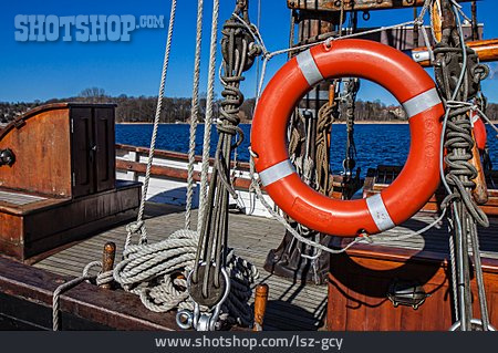 
                Segelschiff, Rettungsring, Windjammer                   