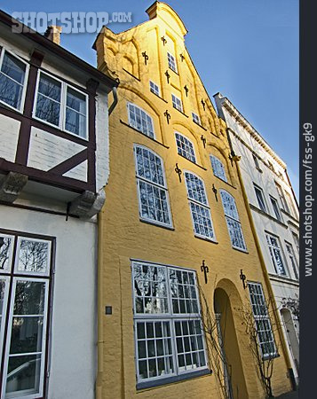 
                Wohnhaus, Altstadt, Obertrave                   