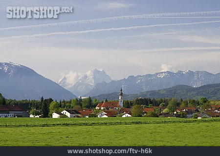 
                Dorf, Berchtesgadener Land, Voralpenland                   