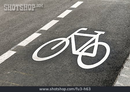 
                Fahrradspur, Radweg, Straßenmarkierung                   