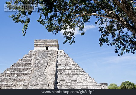 
                Mayastätte, Pyramide Des Kukulcan, Stufenpyramide                   