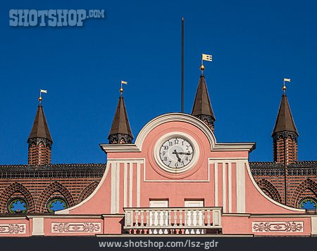 
                Rostocker Rathaus                   