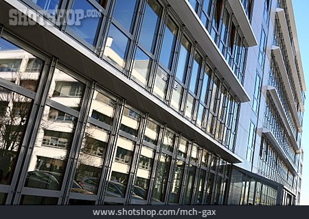 
                Bürogebäude, Glasfassade, Düsseldorf-seestern                   