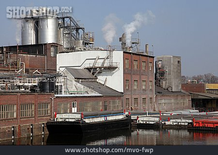 
                Hamburg, Industrieanlage, Fabrik                   