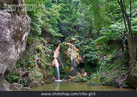 
                Wasserfall, San Miguel, Schwefelquelle                   