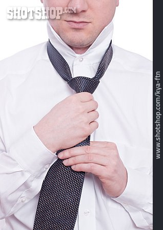 
                Krawatte, Ankleiden, Binden                   