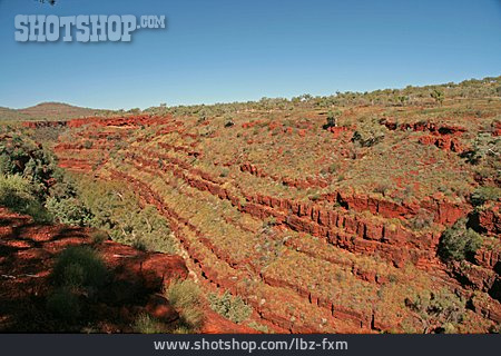 
                Vegetation, Gesteinsschichten, Westaustralien                   
