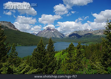 
                Rocky Mountains, Glacier-nationalpark, Two-medicine Lake                   