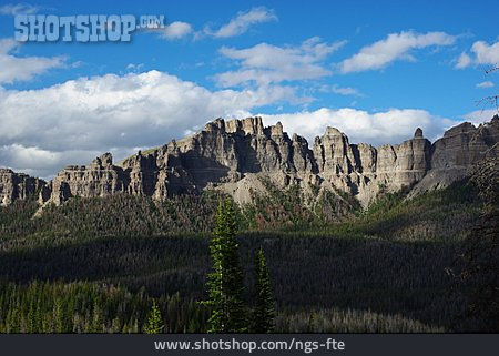 
                Gebirgspass, Absaroka Mountains, Bridger-teton National Forest                   