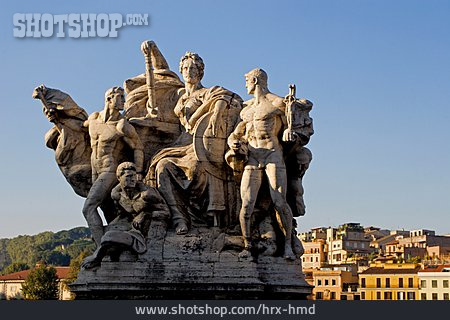 
                Statue, Rom, Ponte Vittorio Emanuele Ii                   