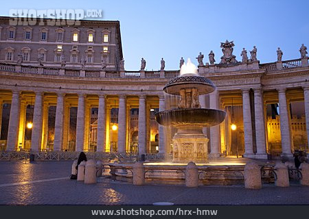 
                Vatikan, Petersplatz, Kolonnade                   