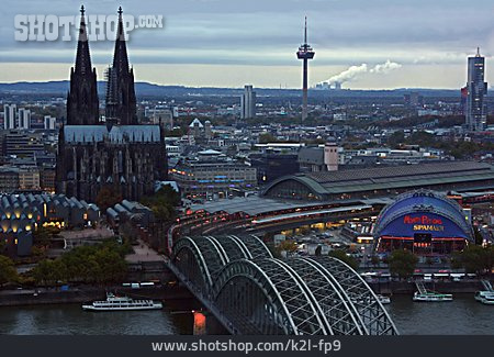 
                Stadtansicht, Köln, Kölner Dom, Hohenzollernbrücke                   