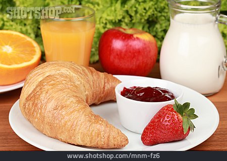 
                Croissant, Frühstück                   