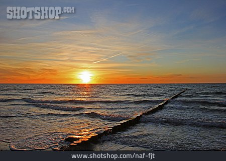 
                Sonnenuntergang, Ostseeküste, Zingst                   