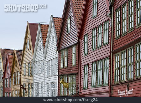 
                Altstadt, Häuserzeile, Bergen                   