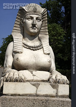 
                Statue, Sphinx                   