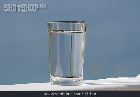
                Getränk, Wasserglas                   