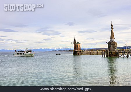 
                Bodensee, Konstanz, Hafeneinfahrt                   