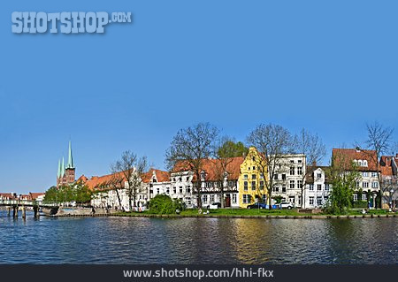 
                Ufer, Lübeck                   